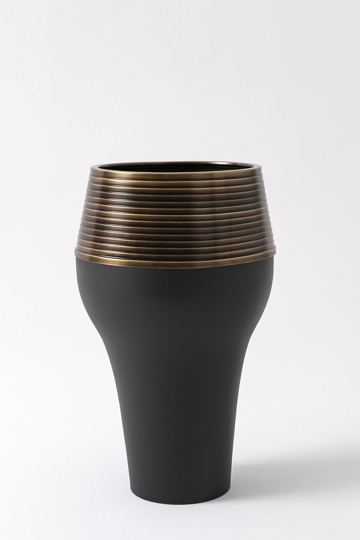 Metal Saksı Damla 35*70 Siyah Eskitme