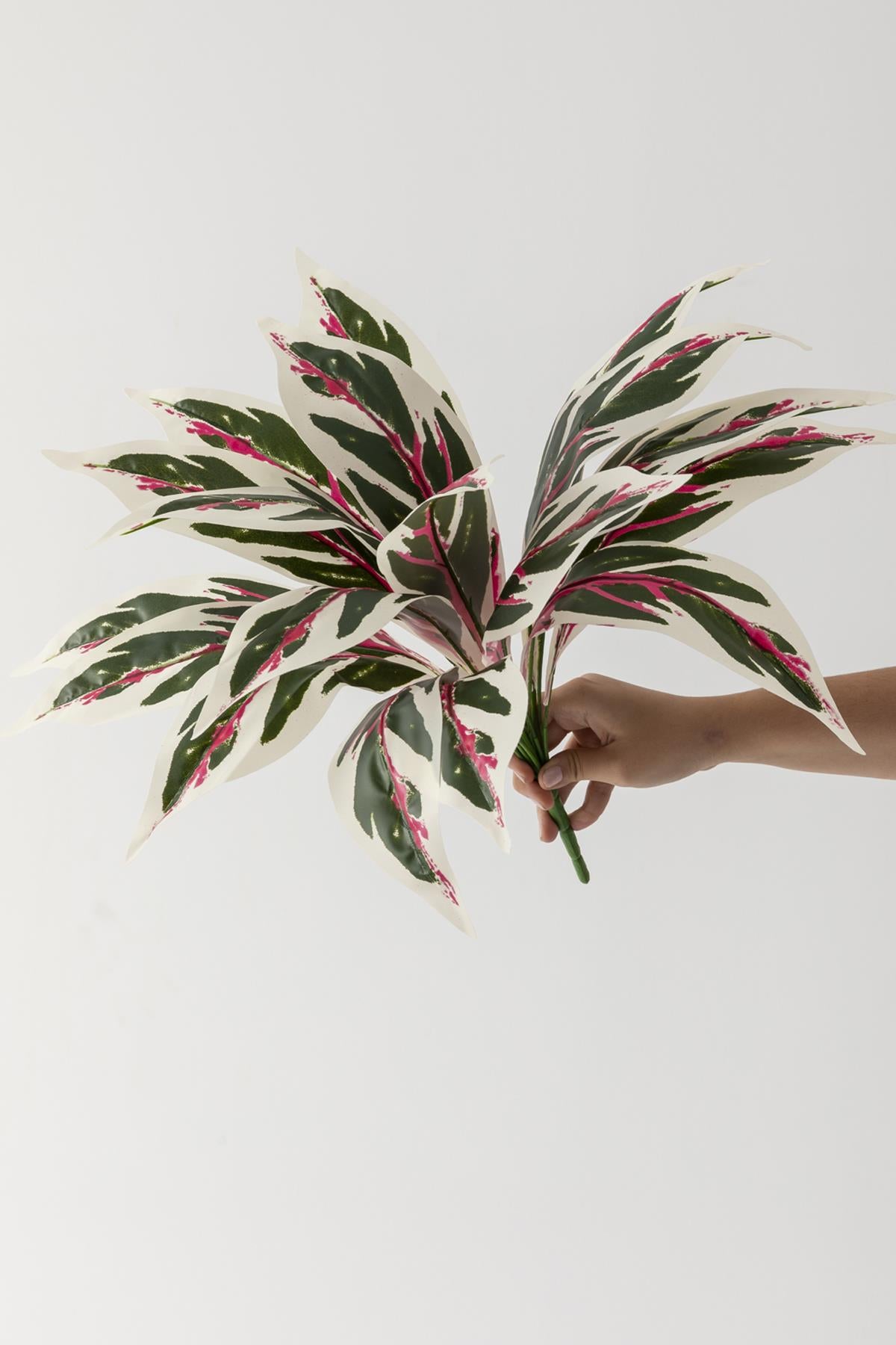 Yapay Çiçek Kılıç Yaprak Renkli