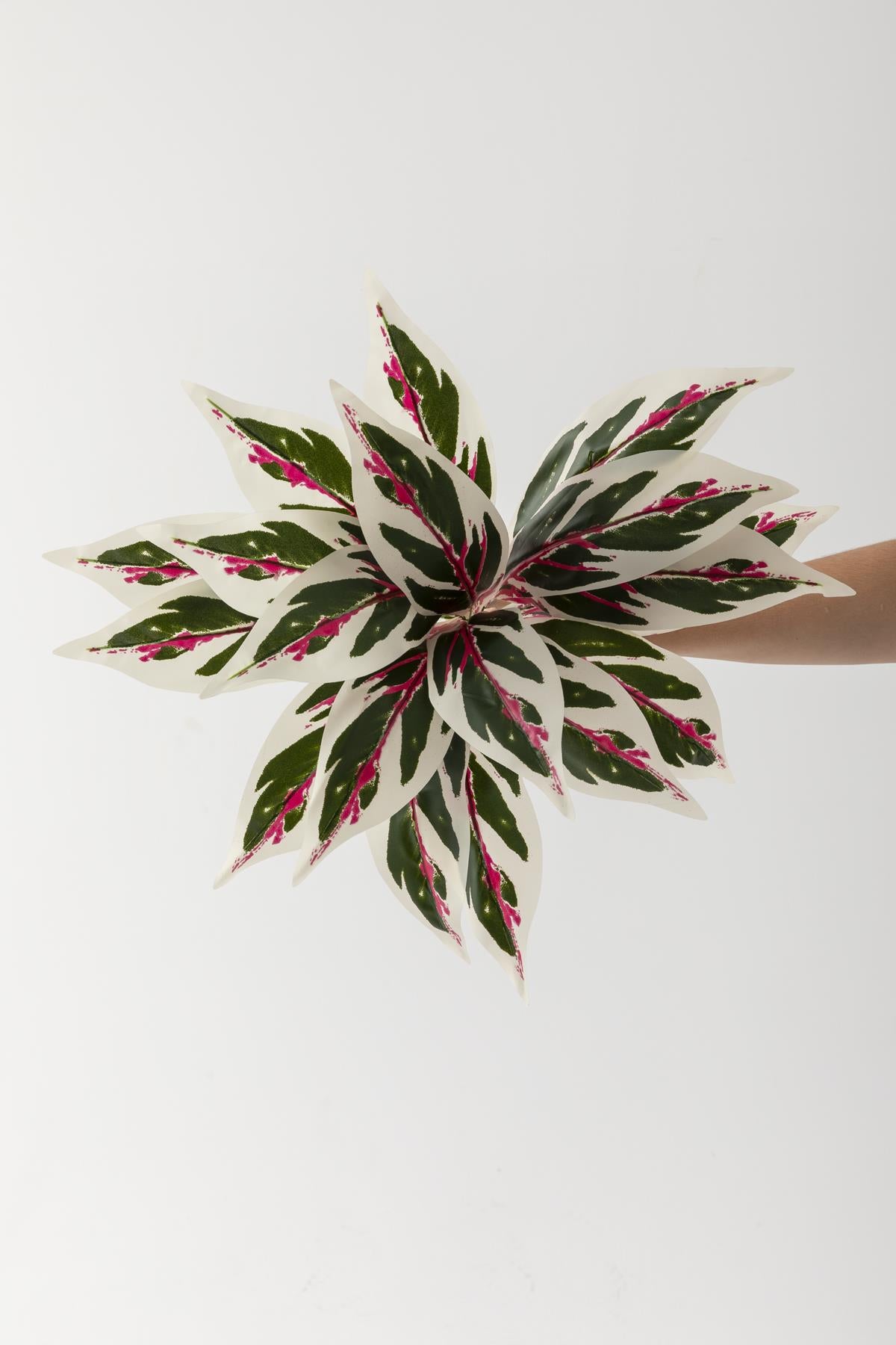 Yapay Çiçek Kılıç Yaprak Renkli