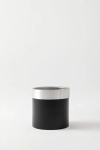 Metal Saksı Siyah Bilezikli 25*25*25
