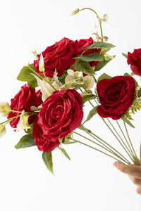 Yapay Aranjmanlı Gül Demeti 9 Dallı Kırmızı