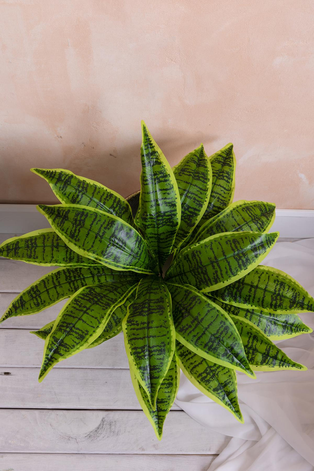 Yapay Çiçek Kılıç Yaprak Aglaonema Bitkisi