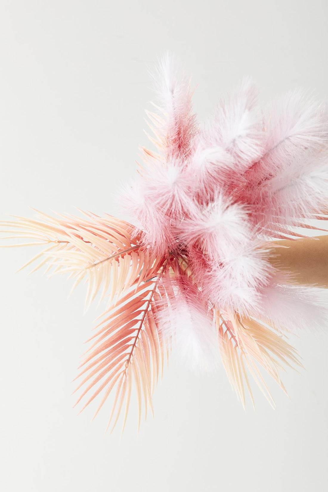 Yapay Tüylü Palmiye Yaprağı 75 Cm 8 Dal Pembe